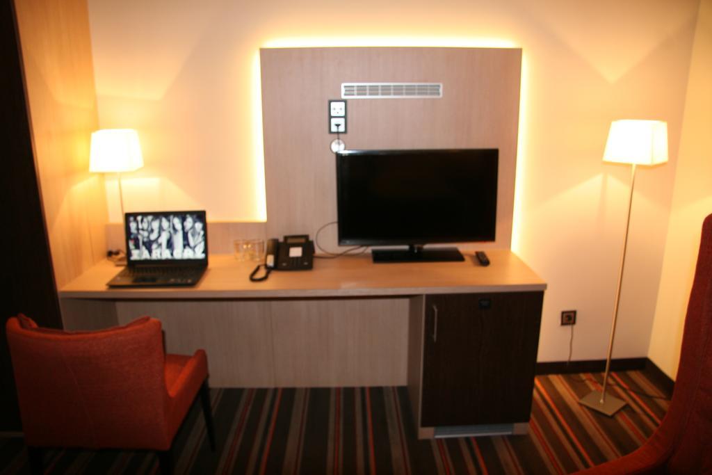 Hotel Fortune Кёльн Экстерьер фото