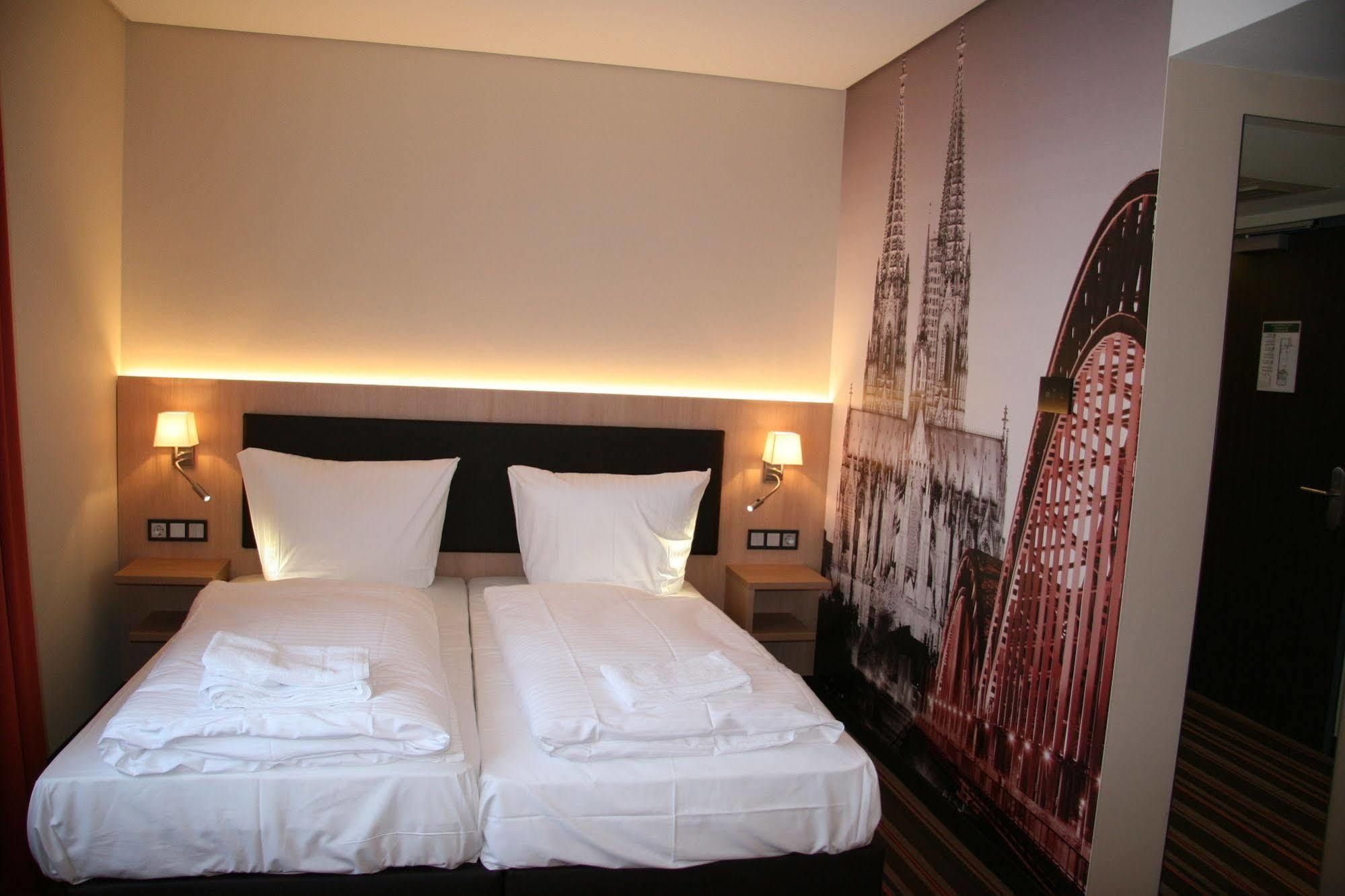 Hotel Fortune Кёльн Экстерьер фото